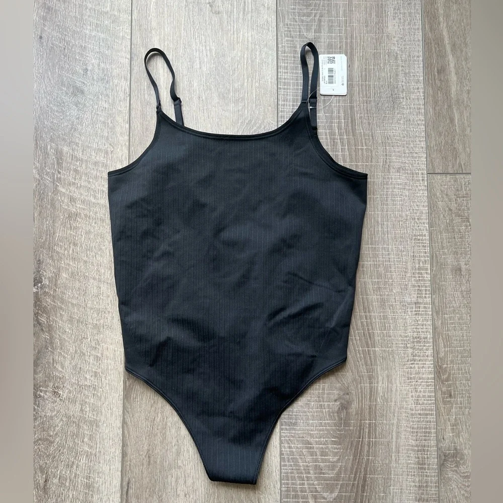 Lululemon Underneath It All Bodysuit in Black Size Large